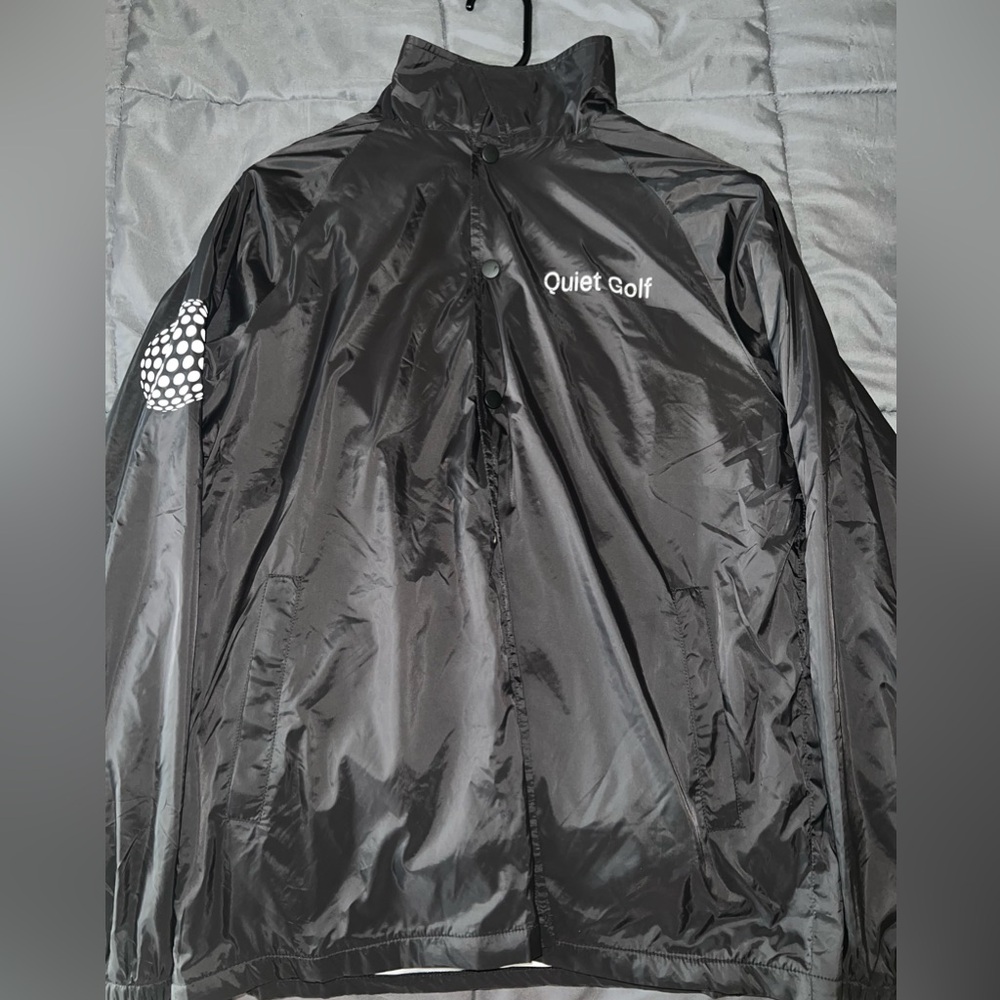 Quiet Golf Men's Typeface Coach Jacket in Black